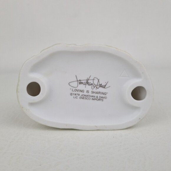 Precious Moments E-3110/B Loving Is Sharing Boy On Bench Porcelain Figurine - Picture 5 of 6